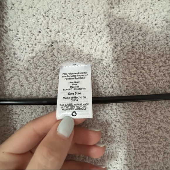 Cozy Gray Patterned Women's Sweater - Picture 4 of 6